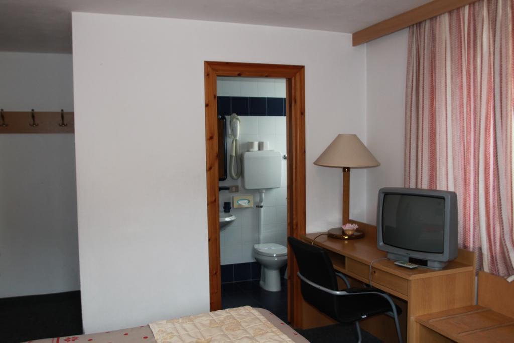 Hotel Genziana Passo Stelvio Luaran gambar