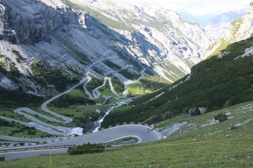 Hotel Genziana Passo Stelvio Luaran gambar